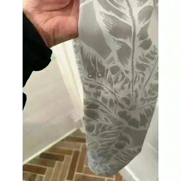 Alo Grey Palm Full Length leggings EUC size M - Picture 3 of 5